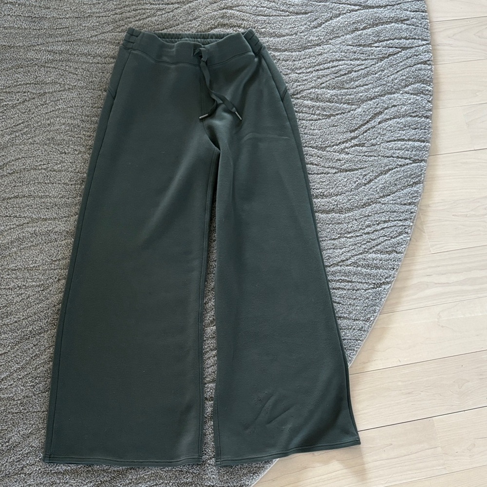 SPANX air essentials Wide-Leg Drawstring Sweatpants in olive Green